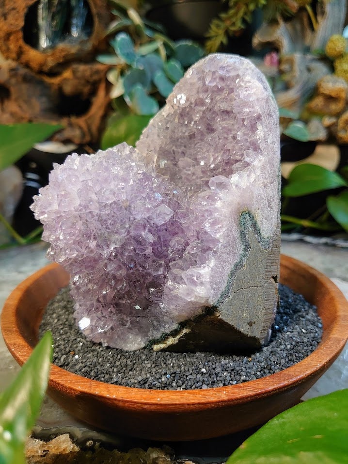 865g Amethyst Geode from Nasik, India for Home and Altar Decor / Crystal Healing / Metaphysical / Reiki / Self Standing
