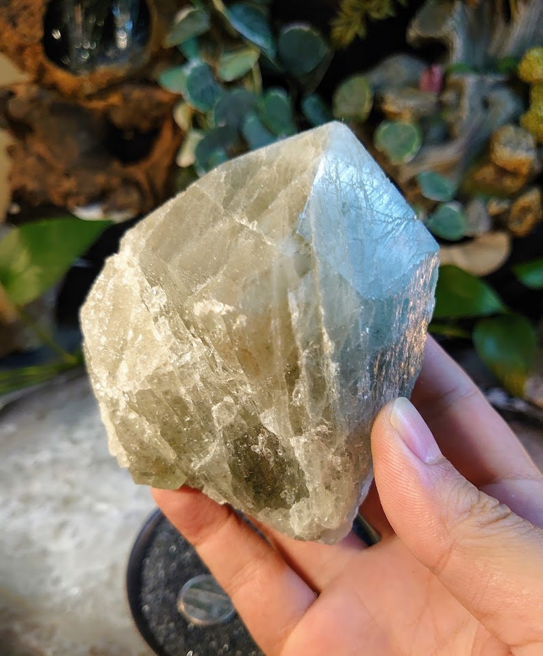 615g Semi Polished Aquamarine Generator/Obelisk/Tower from Brazil for Crystal Healing / Reiki / Meditation / Home & Altar Decor
