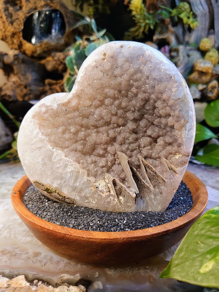 710g "The Lifeline" Quartz Druzy Heart from Uruguay for Altar and Home Decor / Energy Work / Crystal Healing / Reiki