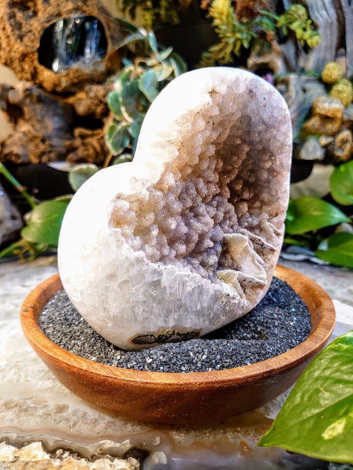 710g "The Lifeline" Quartz Druzy Heart from Uruguay for Altar and Home Decor / Energy Work / Crystal Healing / Reiki