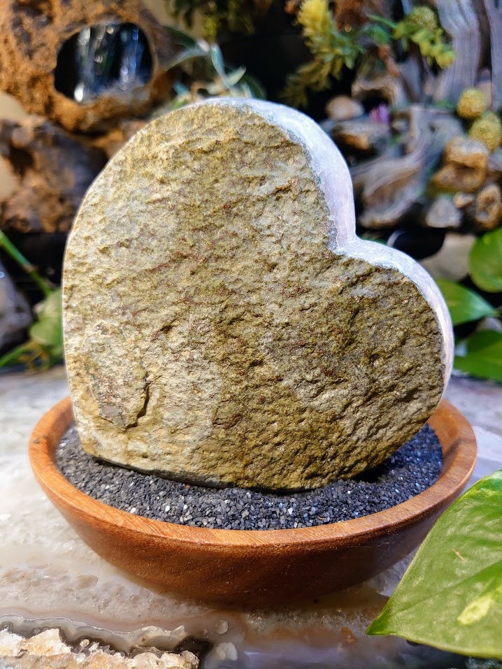 710g "The Lifeline" Quartz Druzy Heart from Uruguay for Altar and Home Decor / Energy Work / Crystal Healing / Reiki