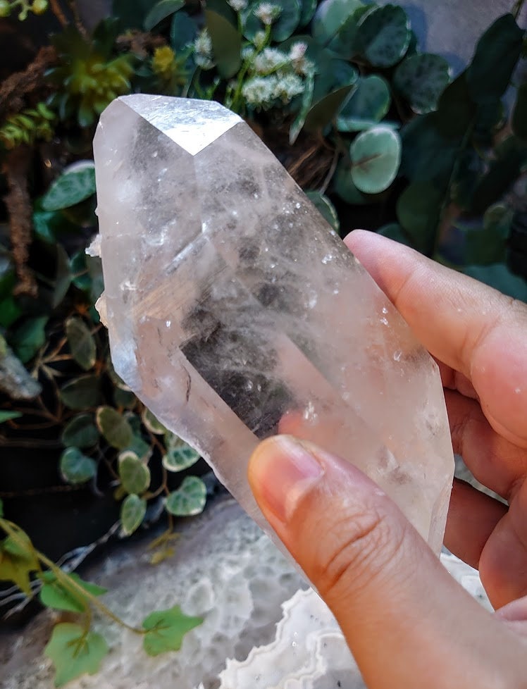578g Large Double Terminated Arkansas Clear Quartz Crystal from the United States for Crystal Healing / Meditation / Collection / Lemurian
