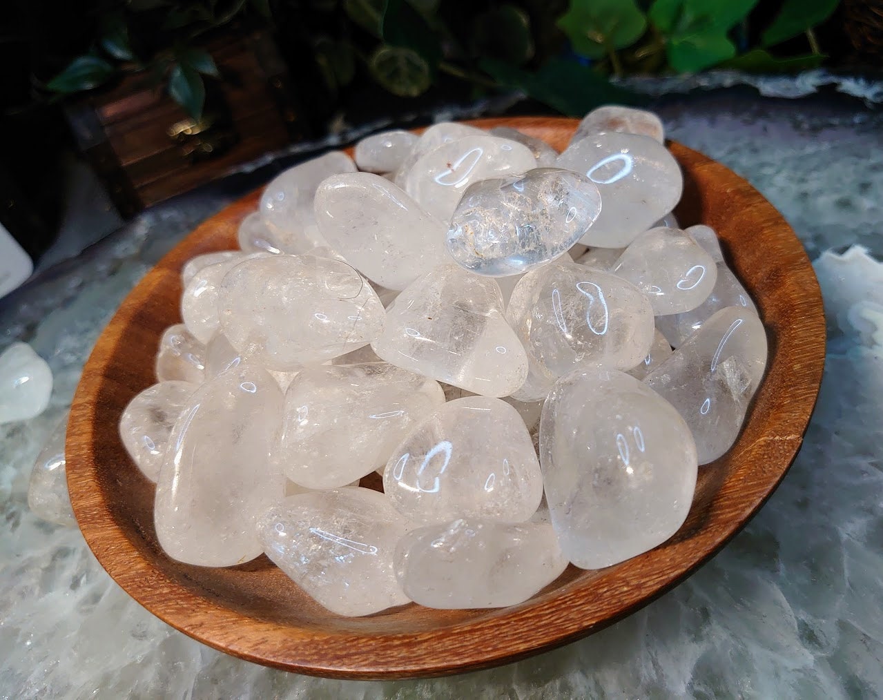 Polished Clear Quartz Tumbled Stones from Brazil for Crystal Healing/ Reiki/ Meditation/ Crystal & Mineral Collectors