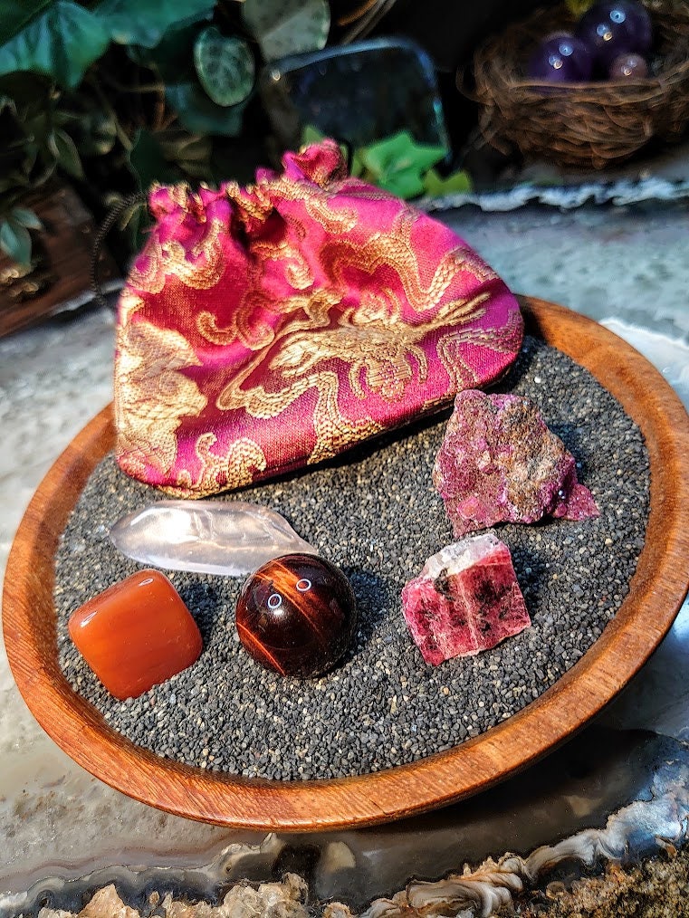 Passion Mojo Bag / Crystal Healing Kit / Medicine Bag / Crystal Set / Meditation Stones