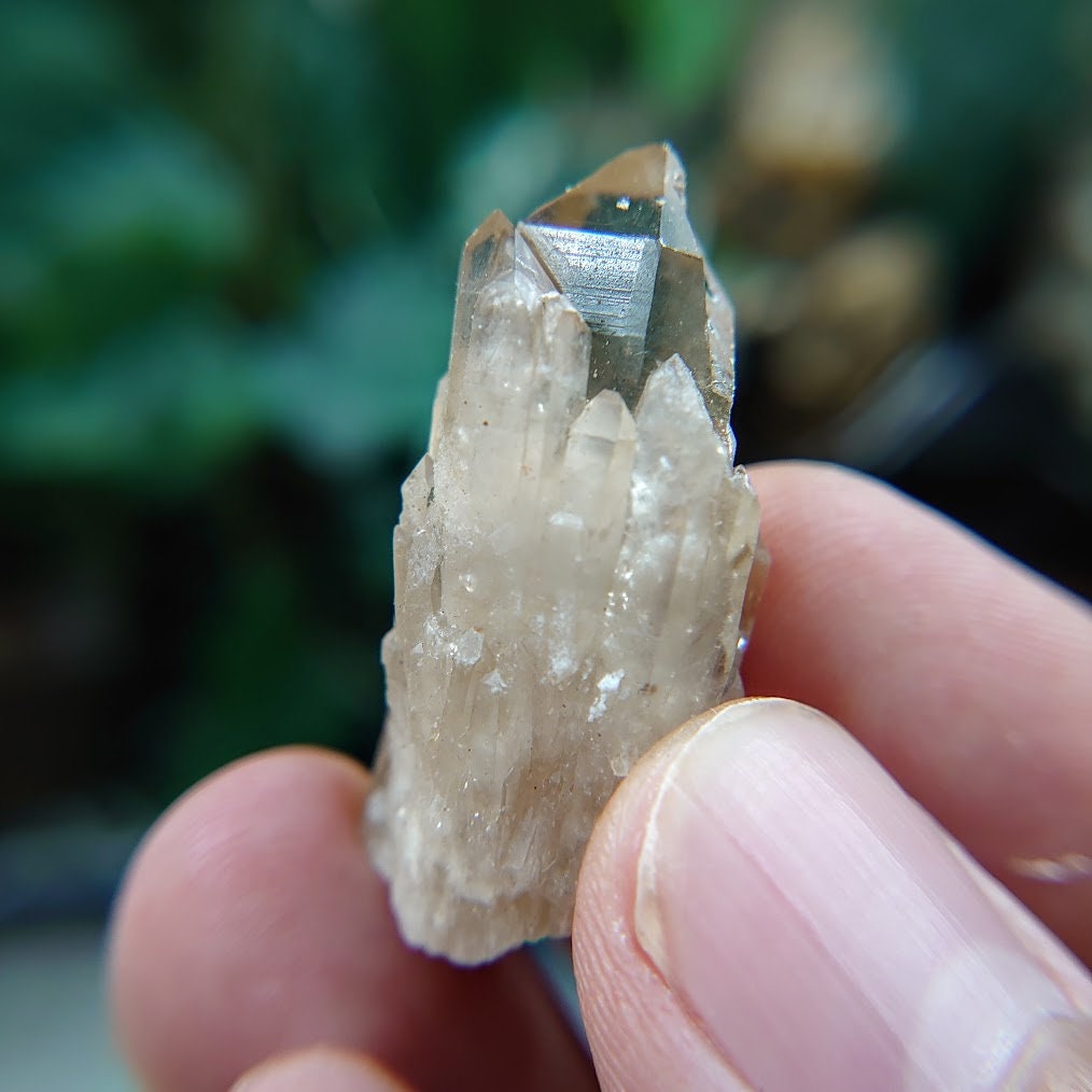 Small Natural Kundalini Congo Citrine Cluster for Altar & Home Decor / 13.56g / Energy Work / Crystal Healing / Miniature Class