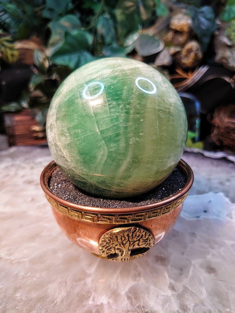3" Green Fluorite Sphere from China for Crystal Healing / 622g / UV Reactive / Reiki / Meditation / Gemstone Collectors / Altar Decor