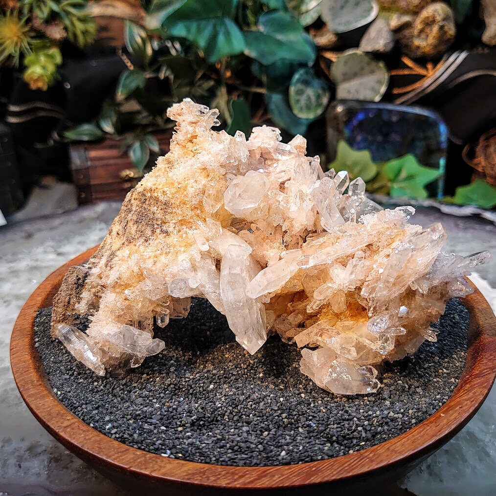 Gorgeous Colombian Clear Quartz/Citrine Tabular Cluster / 272g / Dragon Slaying Powers / Meditation / Home & Altar Decor / Small Cabinet