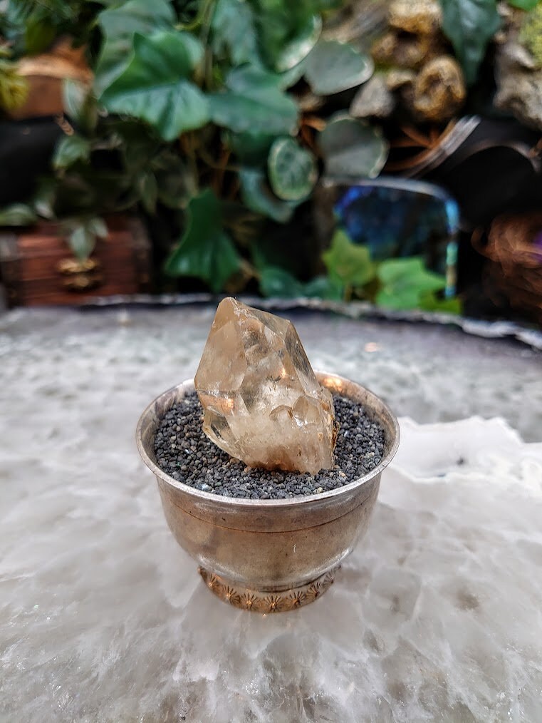 Small Natural Kundalini Congo Citrine Cluster with Phantom for Altar & Home Decor / 28.26g / Energy Work / Crystal Healing / Miniature Class