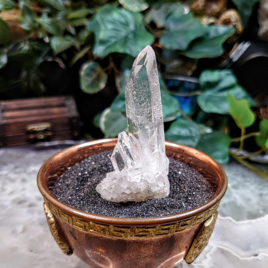 Clear Quartz Cluster with Forward Time Link from Minas Gerais, Brazil for Crystal Healing / 31.32g / Meditation / Altar Decor