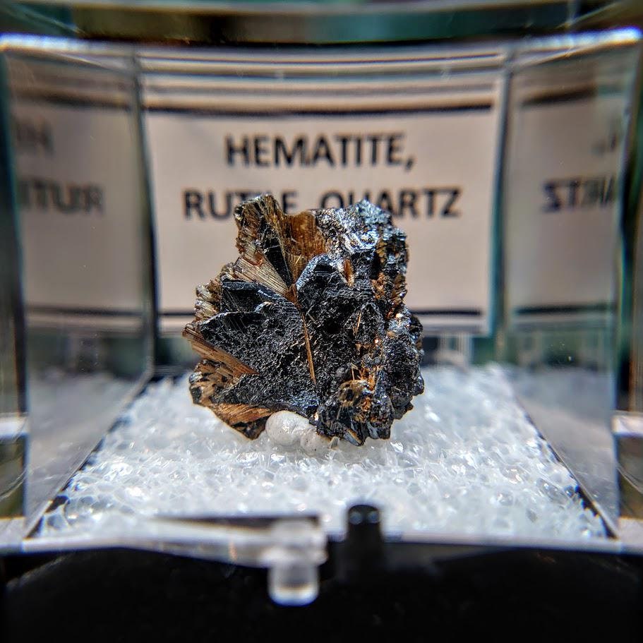 18.50ct Hematite Crystal with Exposed Golden Rutile from Novo Horizonte, Bahia, Brazil / Thumbnail Size / Collection / Whaaaaaat?!