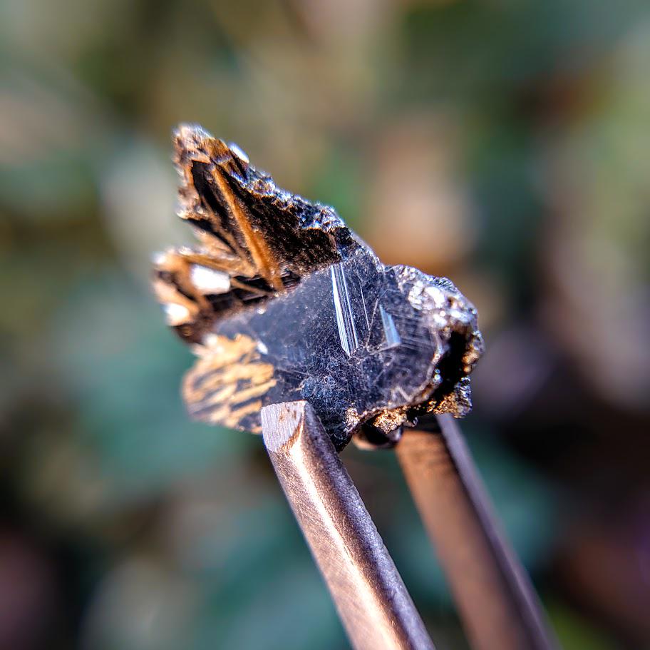 15.80ct Hematite Crystal with Exposed Golden Rutile from Novo Horizonte, Bahia, Brazil / Thumbnail Size / Collection / Whaaaaaat?!