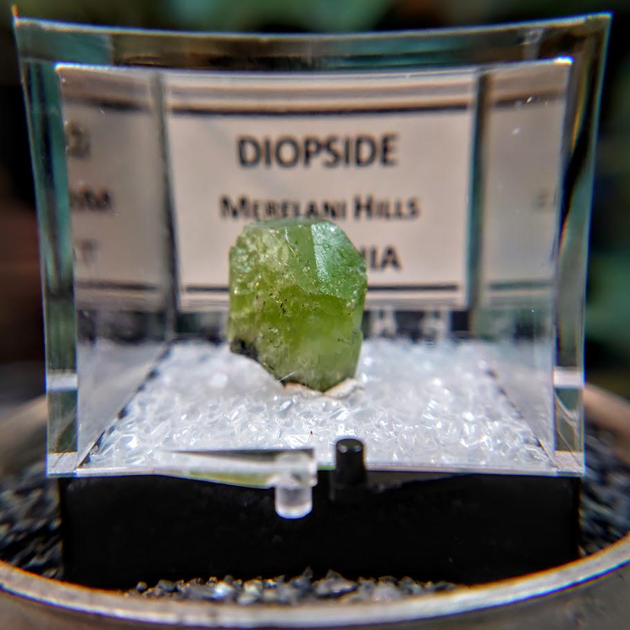 14.05ct Natural Diopside Gemstone from Manyara Region, Tanzania for Crystal Healing / Meditation / Thumbnail Size / Collection / Green Jewel