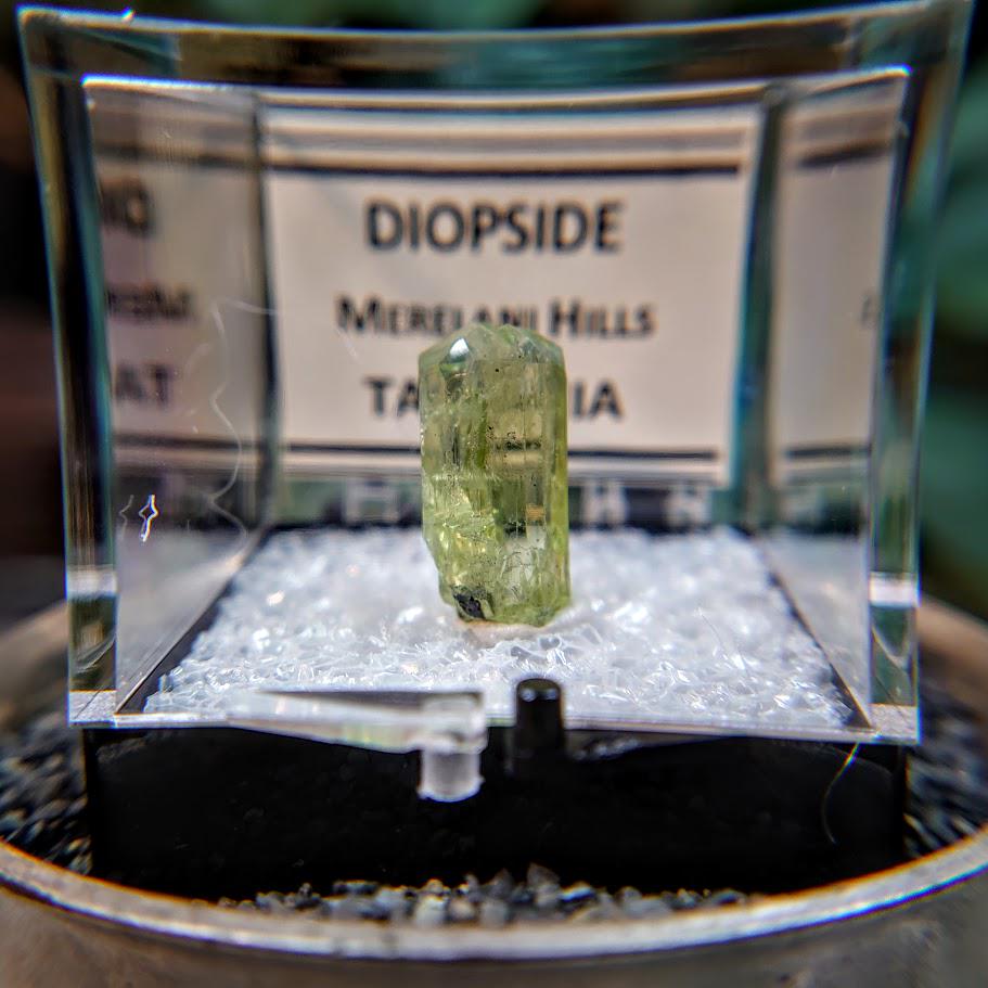 11.50ct Natural Diopside Gemstone from Manyara Region, Tanzania for Crystal Healing / Meditation / Thumbnail Size / Collection / Green Jewel