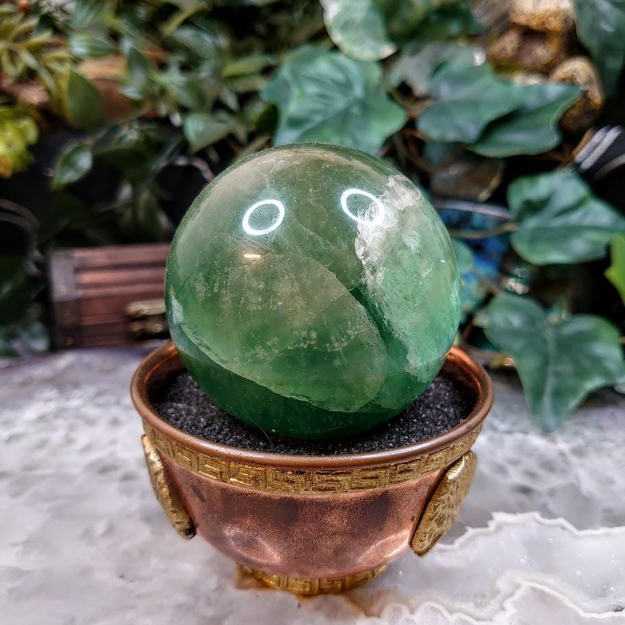 2 3/4" Green Fluorite Sphere from China for Crystal Healing / 410g / UV Reactive / Reiki / Meditation / Gemstone Collectors / Altar Decor