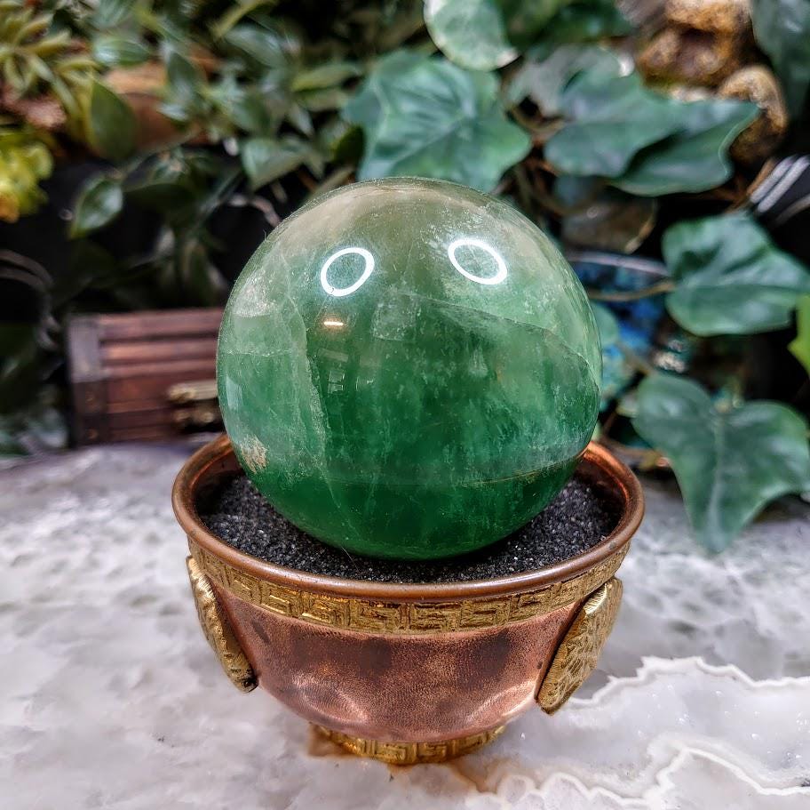 2 3/4" Green Fluorite Sphere from China for Crystal Healing / 410g / UV Reactive / Reiki / Meditation / Gemstone Collectors / Altar Decor