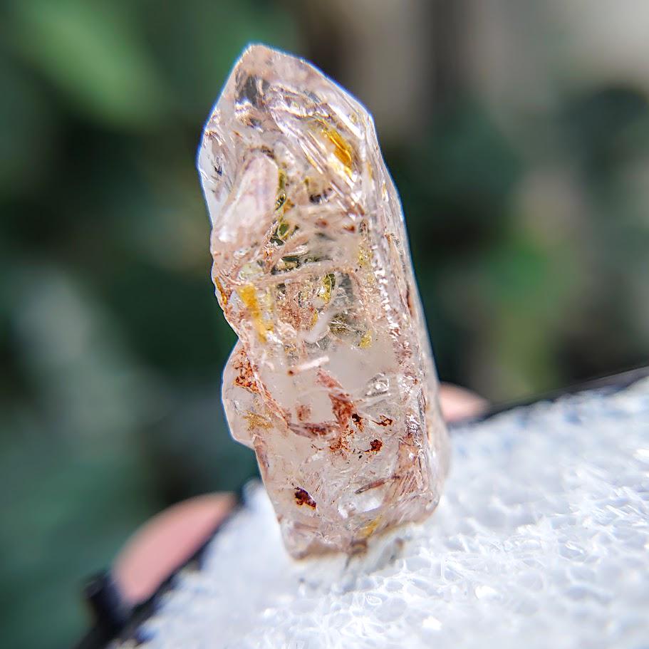 Petroleum "Firefly" Skeletal Quartz Point from Madirobe, Madagascar for Crystal Healing / 4.22g / Meditation / Collection /