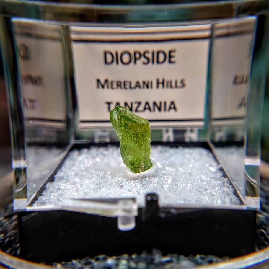 4.75ct Natural Diopside Gemstone from Manyara Region, Tanzania for Crystal Healing / Meditation / Thumbnail Size / Collection / Green Jewel