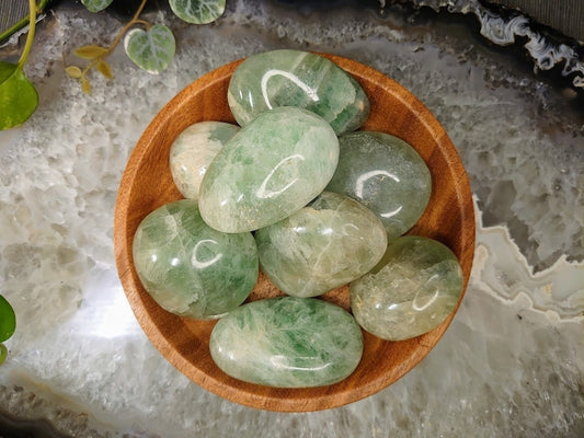 Green Fluorite Palm Stone from Madagascar for Crystal Healing /UV Reactive / Reiki / Meditation / Gemstone Collectors / Altar Decor