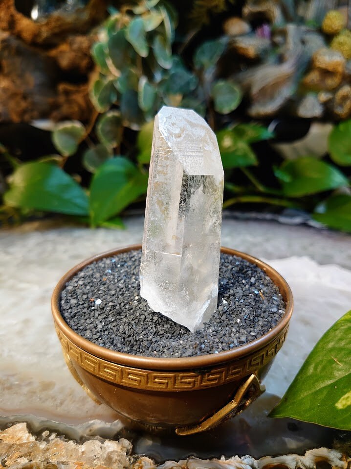 3" Shovel Tip Colombian Quartz Point for Collection / Natural Clear Quartz / 54.8g / Crystal Grids/ Meditation / Reiki