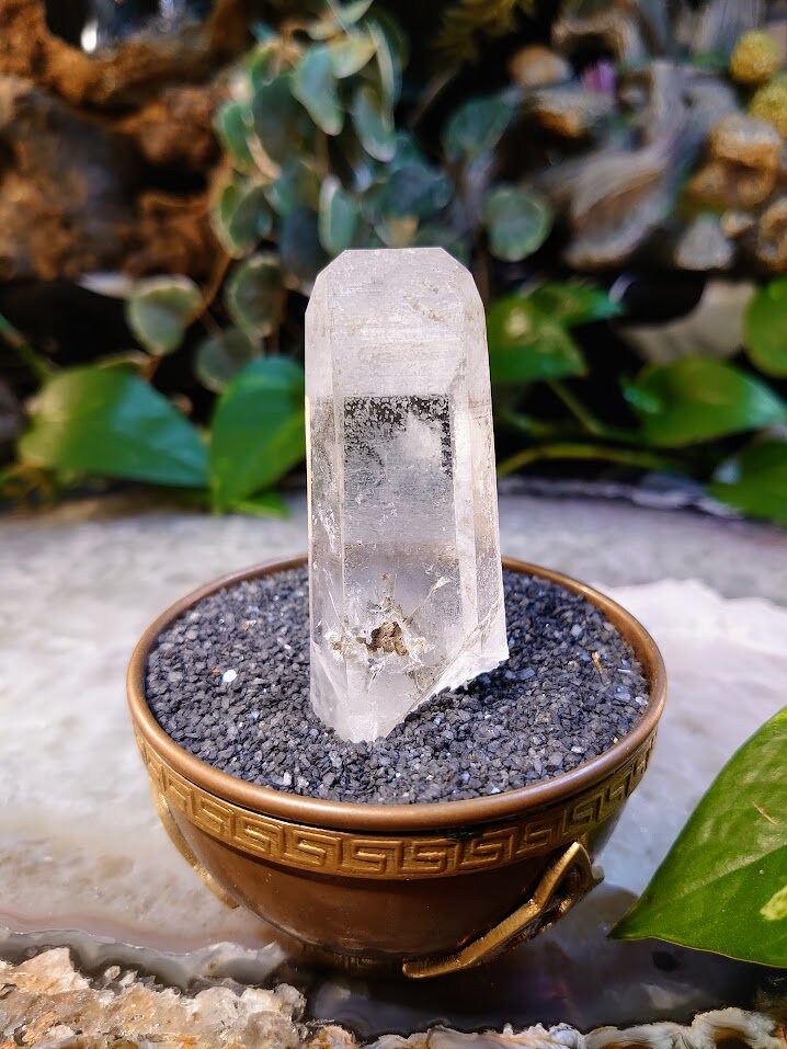 3" Shovel Tip Colombian Quartz Point for Collection / Natural Clear Quartz / 54.8g / Crystal Grids/ Meditation / Reiki