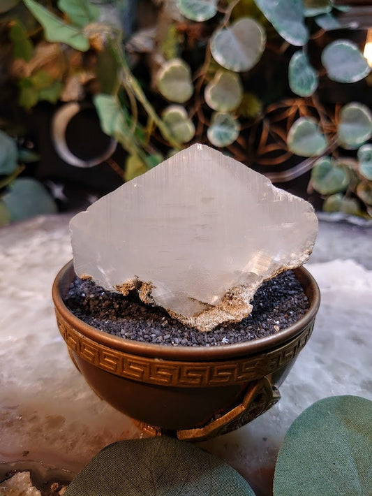 66.7g White Calcite Fan with Matrix from China / Thumbnail Specimen / for Desk Decor / Meditation / Reiki / Collection