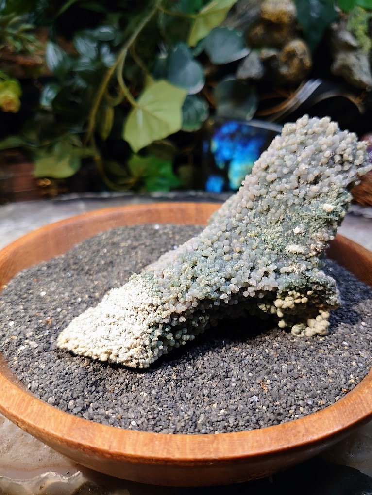 206g Grape Agate Cluster from Sulawesi, Indonesia for Collection / Crystal Healing / Gemstone Home and Altar Decor / Reiki/ Meditation