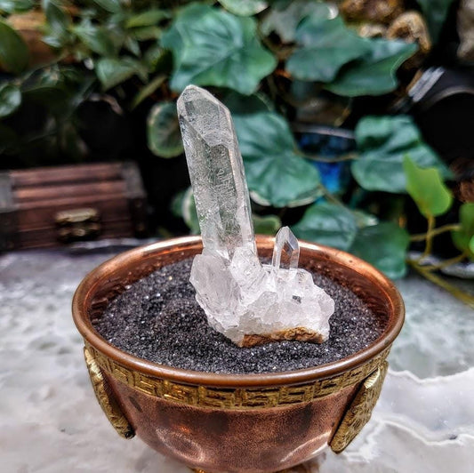 Clear Quartz Cluster with Forward Time Link from Minas Gerais, Brazil for Crystal Healing / 31.32g / Meditation / Altar Decor