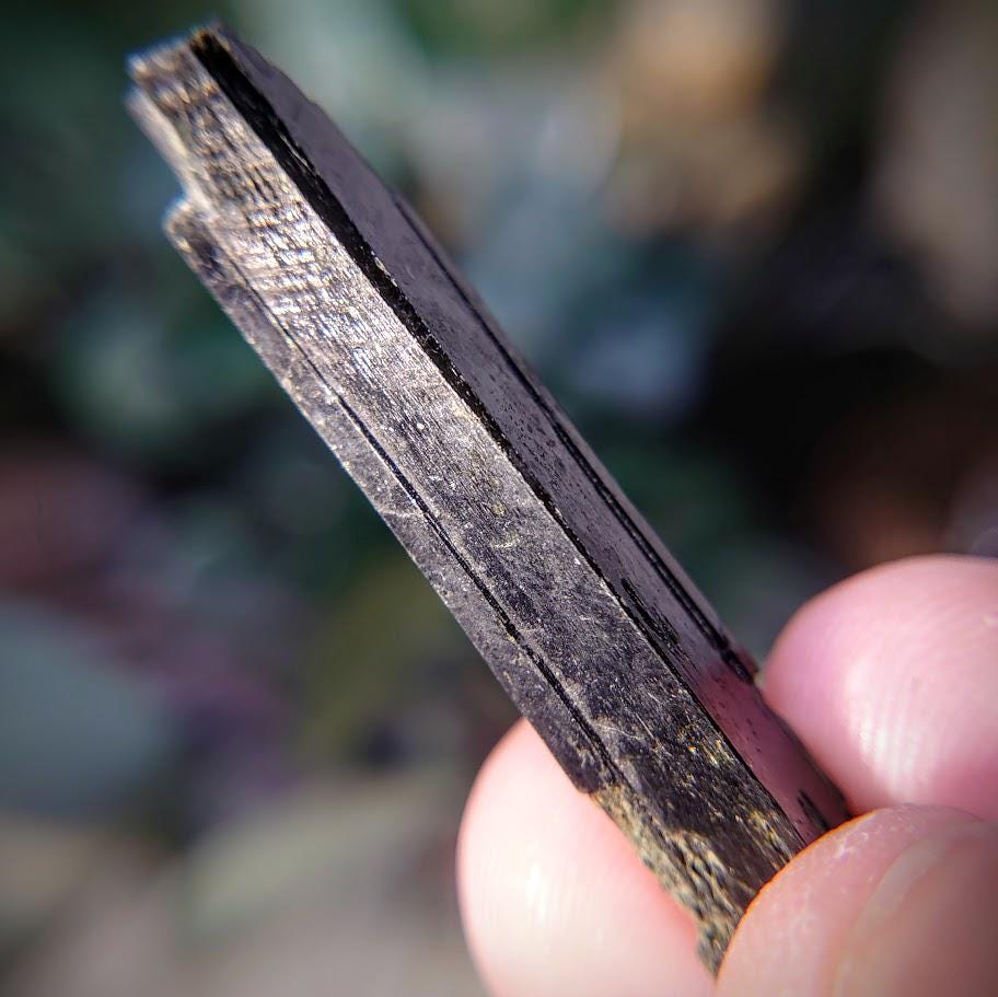 1.75" Glossy Black Aegirine Crystal Rod from Malawi, Africa for Crystal Healing / 4.14g / Home & Altar Decor