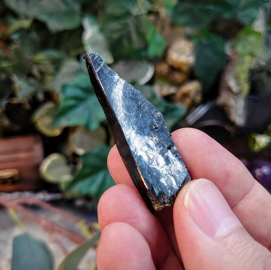 2" Glossy Black Aegirine Crystal Rod from Malawi, Africa for Crystal Healing / 13.61g / Home and Altar Decor / Negative Protection
